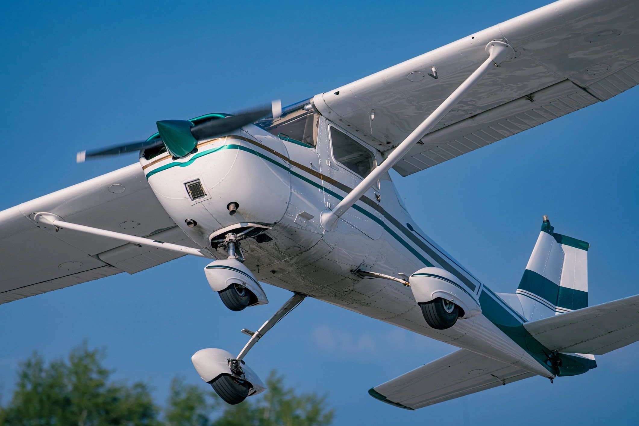 pilot training aircraft